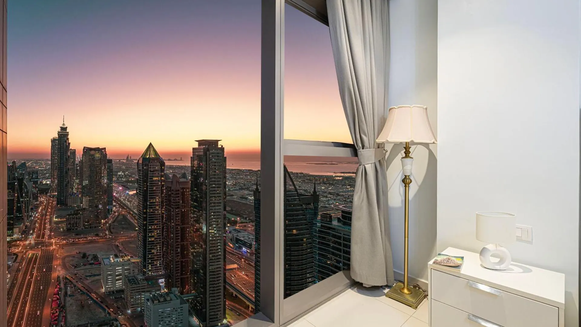 Famous Infinity Pool 64Th Floor Near Burj Khalifa Apartment Dubai