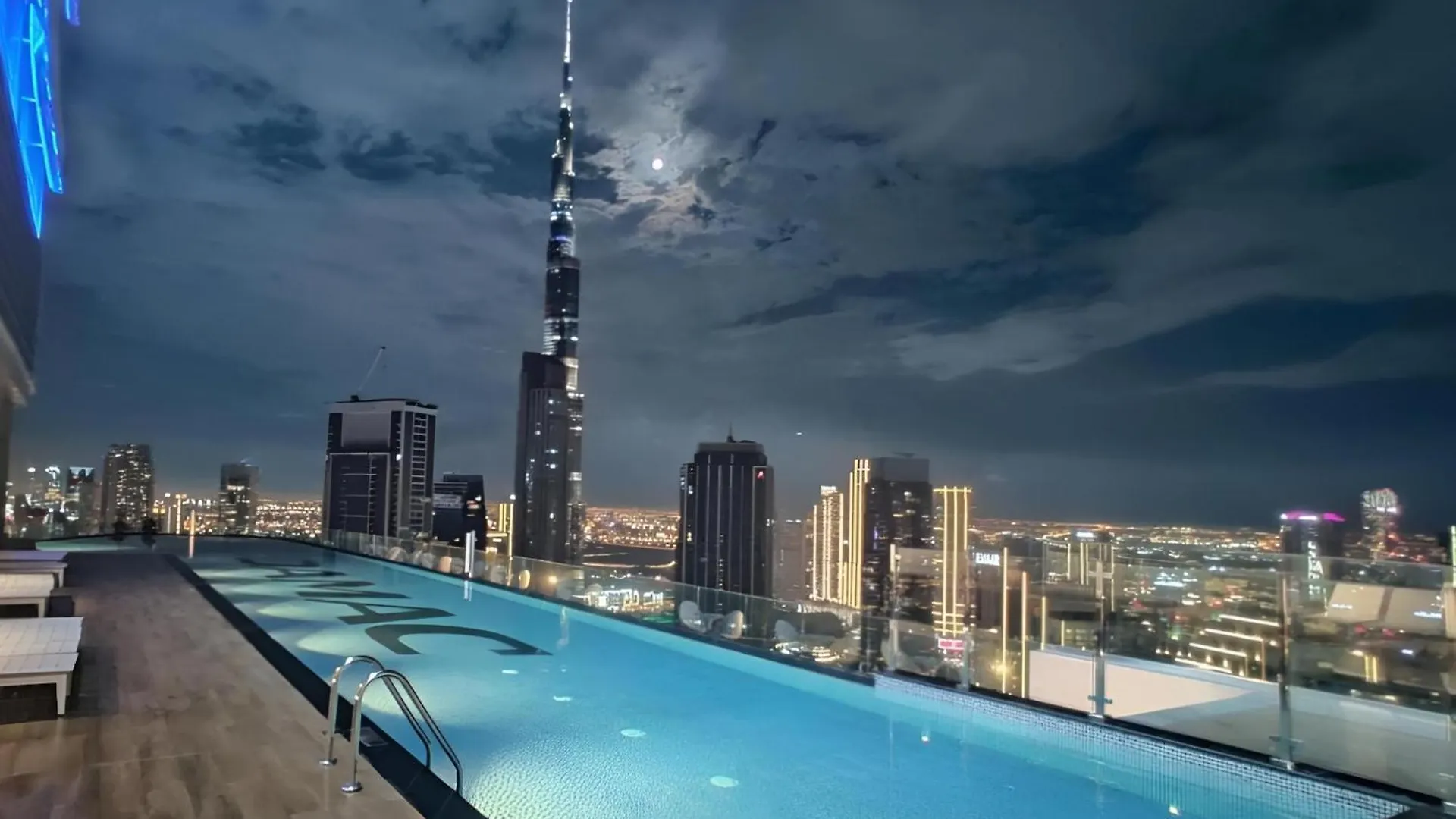 Famous Infinity Pool 64Th Floor Near Burj Khalifa Apartment Dubai 0*,